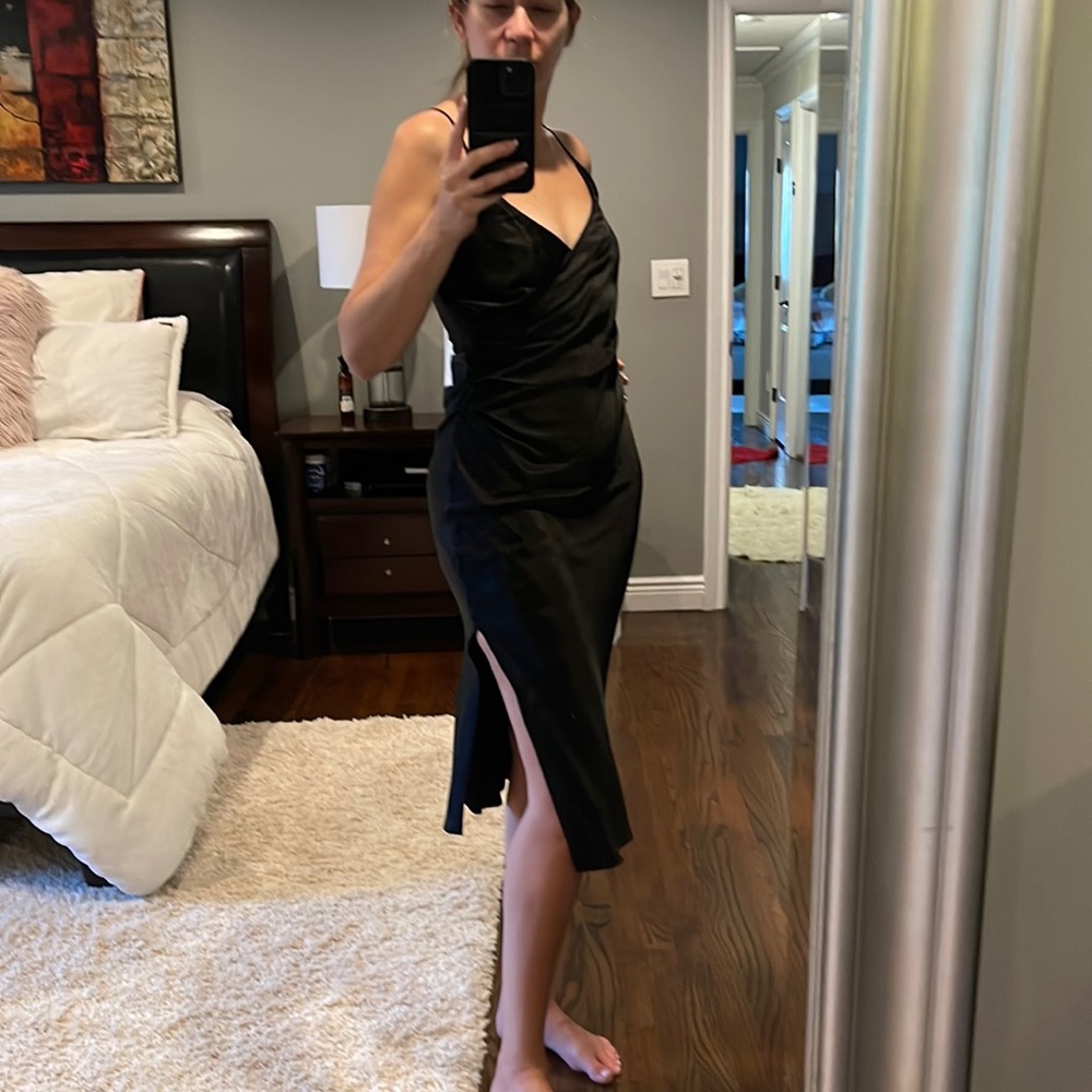 Zara satin effect black dress size xs side ziper v neck MWT